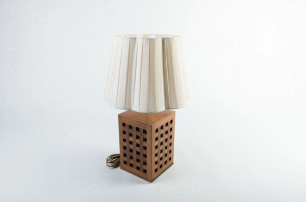 Lampada in Teak con paralume