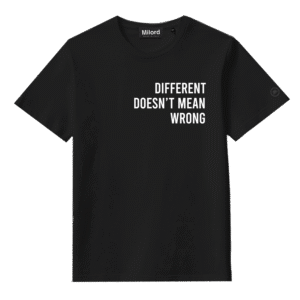 T-shirt DIFFERENT (black)