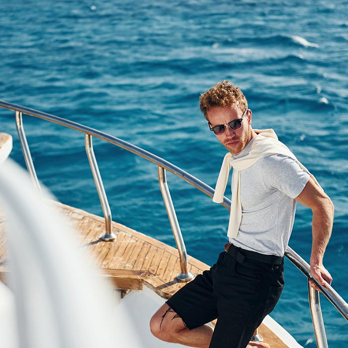 Charter yacht lusso